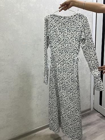 Жеке буюмдар: Платье миди с цветочным принтом - Легкая струящаяся ткань, приятная к — 5