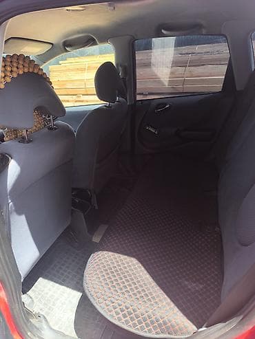 авто минивен 7 мест: Honda Jazz: 2006 г., 1.3 л, Автомат, Бензин, Хэтчбэк — 5