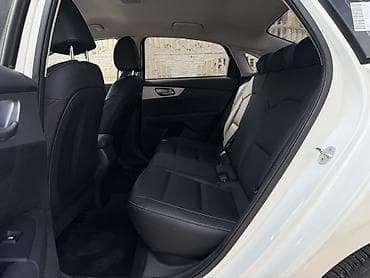 Kia K3: 2021 г., 1.6 л, Автомат, Бензин, Седан