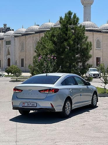 Продажа авто: Hyundai Sonata: 2019 г., 2 л, Автомат, Газ, Седан — 3