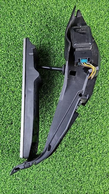 ls: Педаль газа BMW X5 E53 2002год 4.6 is Артикул: 00 6 753 518 В отличном — 1