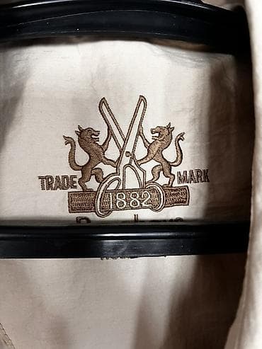 Плащи: Бежевый плащ-тренч Berghaus, классический фасон. Куплено в Грузии — 5