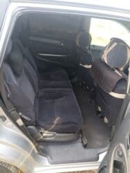 дом на обмен: Honda Stream: 2002 г., 1.7 л, Автомат, Бензин, Универсал — 9