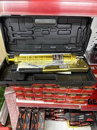 Шприц толкательный для смазки (ручной), в комплекте с жестким носиком