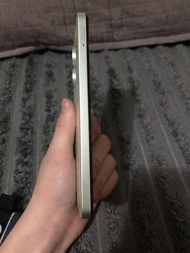 gtx 3060: Смартфон на Android с каплевидным вырезом под фронтальную камеру и — 4