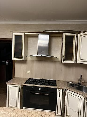 столещницы: Кухонный гарнитур Б/У 7 или 8 Квадратных метров + Островок В — 5