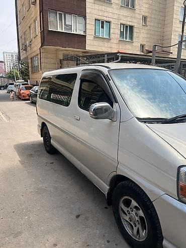 mark 3: Toyota Regius: 2001 г., 2.7 л, Автомат, Газ, Минивэн — 6