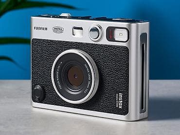 instax mini 40: FUJIFILM Instax mini Evo — гибридная моментальная камера с цифровым — 1