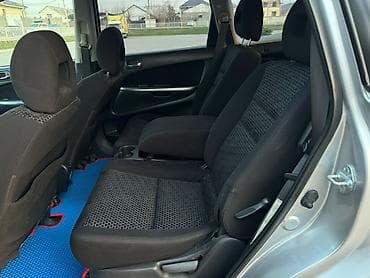 ласети автомат: Honda Stream: 2004 г., 2 л, Автомат, Бензин, Минивэн — 6