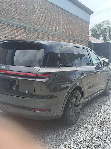 neta ls: Lixiang L9: 2023 г., 1.5 л, Автомат, Гибрид, Кроссовер — 6
