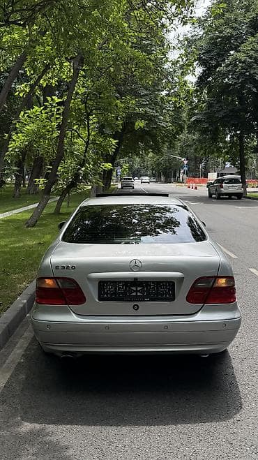 320: Mercedes-Benz CLK-Class: 1998 г., 3.2 л, Автомат, Бензин, Купе — 5