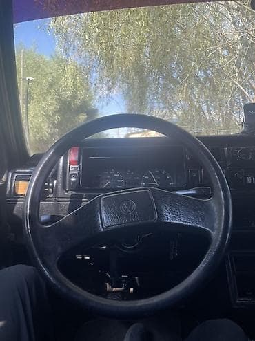 дэу матиз 1: Volkswagen Golf: 1987 г., 1.8 л, Кол менен иштөөчү, Бензин, Хетчбек — 1