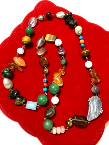 Распродажа 
Бусы из натуральных камней 
Красиво и роскошно