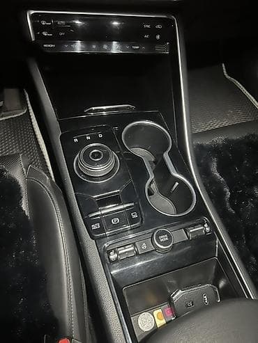 Kia K5: 2021 г., 2 л, Автомат, Газ, Седан — 2
