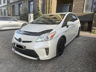 prius plus: Toyota Prius: 2013 г., 1.8 л, Автомат, Гибрид, Хэтчбэк — 1