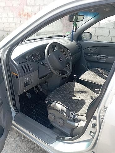 киа carens: Kia Carens: 2003 г., 1.8 л, Механика, Бензин, Универсал — 4