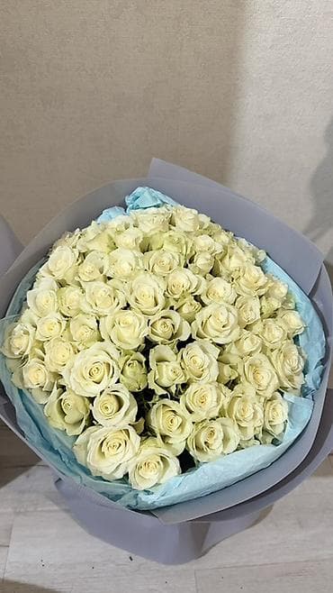 роза: Букет из белых роз. Получили 3часа назад. Отдаю за 2500 - Состав — 1