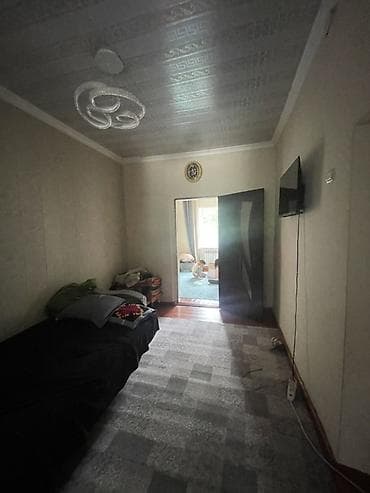 1 комната: Продается полдома, 3 комната Участок 3 Соток Бишкек *свердловский — 8