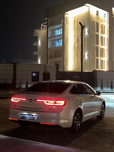 Renault SM6: 2022 г., 2 л, Автомат, Бензин, Седан