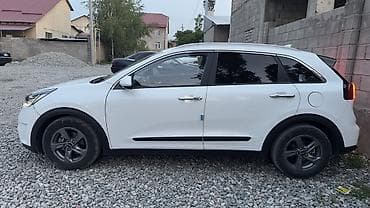 tesla pi: Kia Niro: 2018 г., 1.6 л, Гибрид, Кроссовер — 3