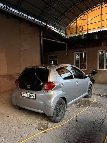 тойота витц 2005: Toyota Aygo: 2007 г., 1 л, Механика, Бензин, Хэтчбэк — 4