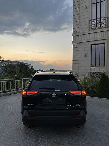 rav4: Toyota RAV4: 2020 г., 2.5 л, Гибрид, Кроссовер — 3