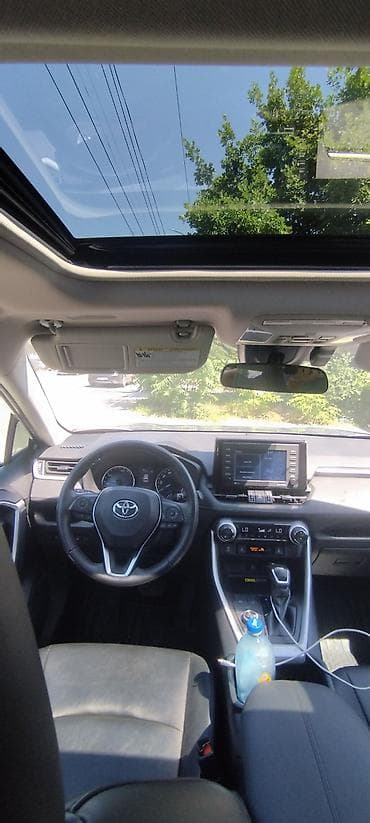 mazda 6 2004: Toyota RAV4: 2021 г., 2.5 л, Вариатор, Гибрид — 8