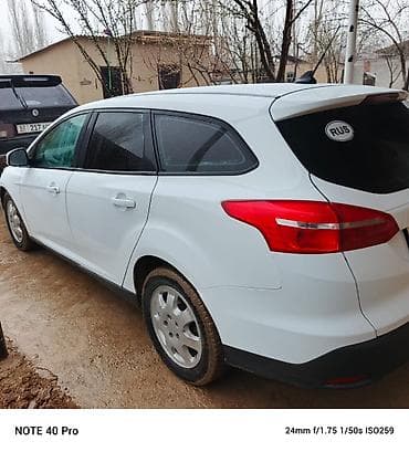 машина bwm: Ford Focus: 2017 г., 1.6 л, Кол менен иштөөчү, Бензин, Универсал — 1