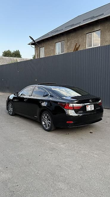 прикурит машина: Lexus ES: 2016 г., 2.5 л, Автомат, Гибрид, Седан — 4