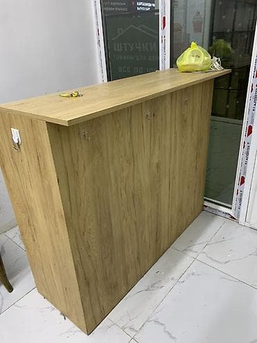 стелажи витрины: Торговое оборудование для магазина Комплект включает: - — 1