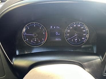 Жеңил жүк ташуучу унаа, Hyundai, Стандарт, 1,5 т, Колдонулган — 4