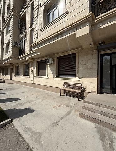льва: Сдается коммерческое помещение 300м2 Можно арендовать по частям (150 — 2