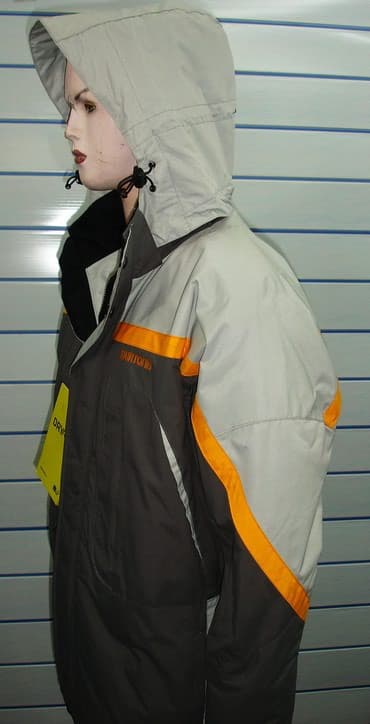 tech fleese: Костюм, Burton, Новый, С утеплителем, Затяжка внизу куртки, Манжеты на рукавах, Снегозащитная юбка — 3