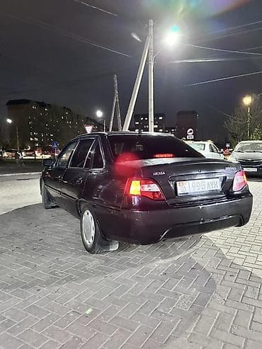 нек: Daewoo Nexia: 2010 г., Седан — 3