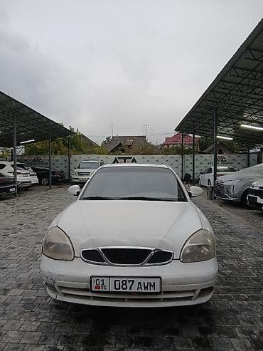 Daewoo Nubira: 2001 г., 1.6 л, Автомат, Бензин, Седан