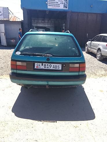Унаа: Volkswagen Passat Variant: 1990 г., 1.8 л, Кол менен иштөөчү, Бензин, Универсал — 3
