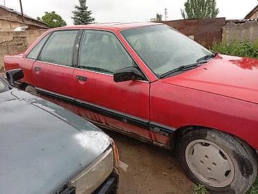 Audi 100: 1988 г., 2.3 л, Механика, Бензин, Седан — 5