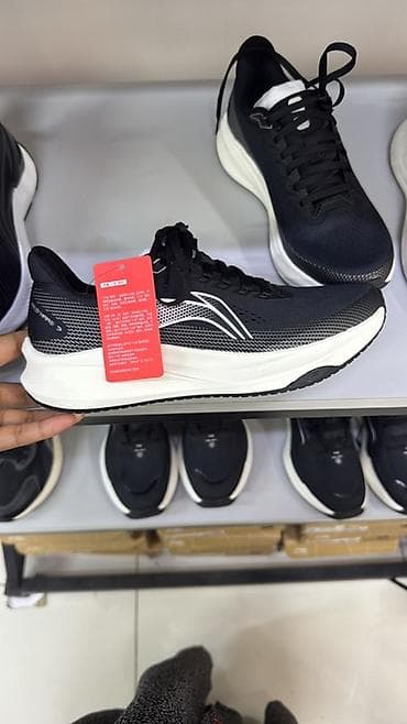 фирменные кроссовки: Кроссовки Li-Ning (мужские/унисекс), черные с контрастной белой — 3