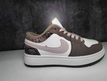 женские зимние сапоги из натуральной кожи и меха: Кроссовки, 36, 40, Air Jordan, Новый, цвет - Белый, Самовывоз, Платная доставка — 5