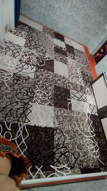 Балдар килемдери жана килемчелери: Килем — 2