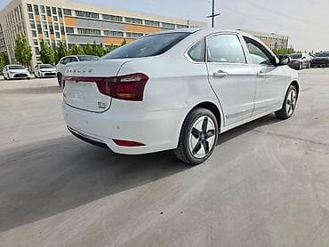 машн: Dongfeng Aeolus Haohan: 2022 г., 4 л, Электромобиль, Седан — 4