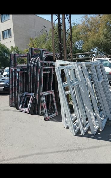 пластиковые окна на балкон: ПВХ-окна и двери из профильных систем - Готовые рамы из ПВХ-профиля — 1