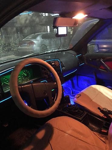 Продажа авто: Volkswagen Passat: 1992 г., 1.8 л, Ручные, Бензин, Седан — 8