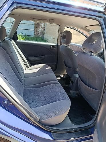 тонерофка на авто: Toyota Avensis: 1998 г., 1.8 л, Механика, Универсал — 8