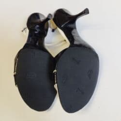 прайс лист на отделочные работы 2023 год: Реставрация кожаных изделий. Реставрация салона в автомобиле . Ремонт — 24