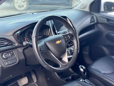 devo matiz: Chevrolet Spark: 2017 г., 0.1 л, Автомат, Бензин — 4