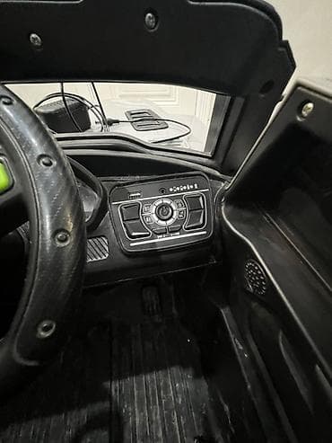 баги детский: Детский электрокар, Б/у — 7