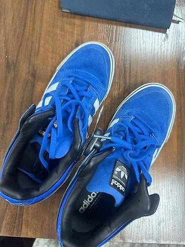 adidas stan smith: Кроссовки adidas Originals - Модель в скейт-стиле с фирменными тремя — 3
