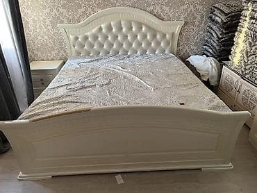 sofa bed: Спальный гарнитур в классическом стиле, цвет айвори/молочный. Состав — 1