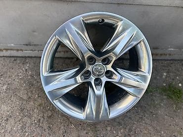 camry r17: Литые Диски R 19 Toyota, 1 шт, отверстий - 5 — 1